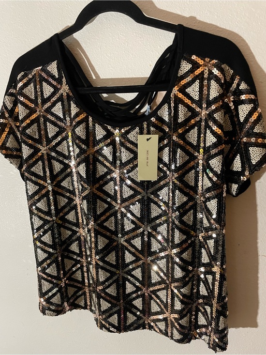 Skies Are Blue Tops - Skies Are Blue Black and Gold Sequin Geometric Short Sleeve Top